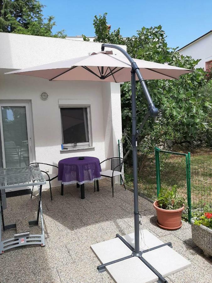 Studio Lea Krk Town Exterior foto